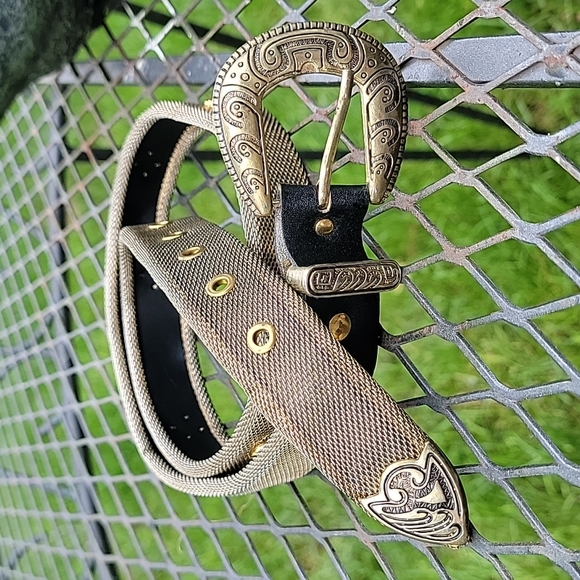 Vintage Gold metal Mesh Belt - Picture 1 of 8